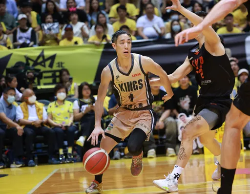 走出上役8投0中低潮!林書緯投進逆轉3分 國王2比1領先