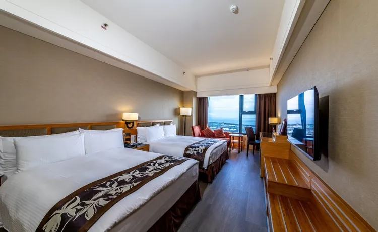 預訂福容大飯店等指定花蓮飯店，優惠碼最高現折500元。業者提供