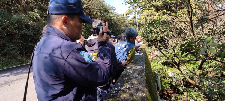 保七警到場蒐證。警方提供
