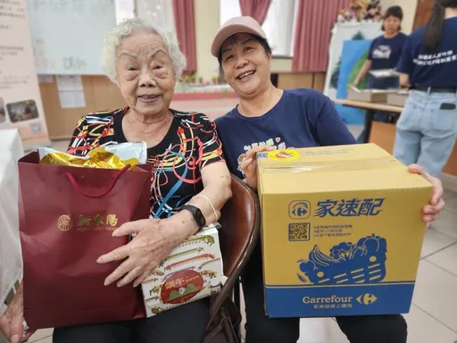 端午節將至！應景禮品少不了　竹市府攜手志工團體關懷336位獨居長輩