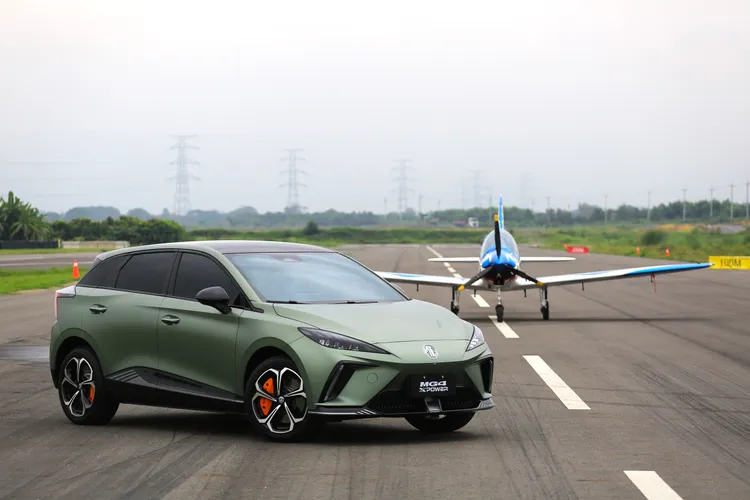 2024年1-5月台灣總新車掛牌數累積190,916輛的規模，與2023年同期相較仍有0.8%的極微幅萎縮，不過上半年引爆的國產電車熱潮，預期在6月MG4(圖)加入戰局之後，將再引爆下半年買氣。林浩昇攝