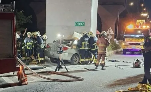 男台65線肇事逃逸急下匝道 下一秒「逆向撞橋墩」嚴重失血身亡