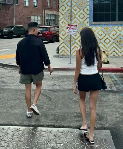 孫芸芸和孫智宏都擁有一雙長腿，被網友讚美腿基因。翻攝孫芸芸IG