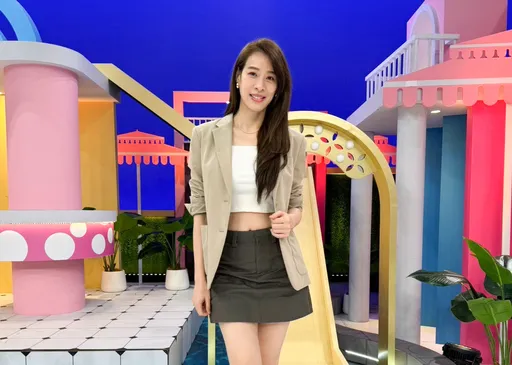 朝聖SEVENTEEN演唱會!女星遭女兒喝斥 尷尬成克拉注目焦點