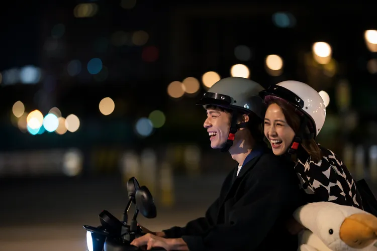 林艾璇（大元）曖昧勾引林柏宏。華映娛樂提供