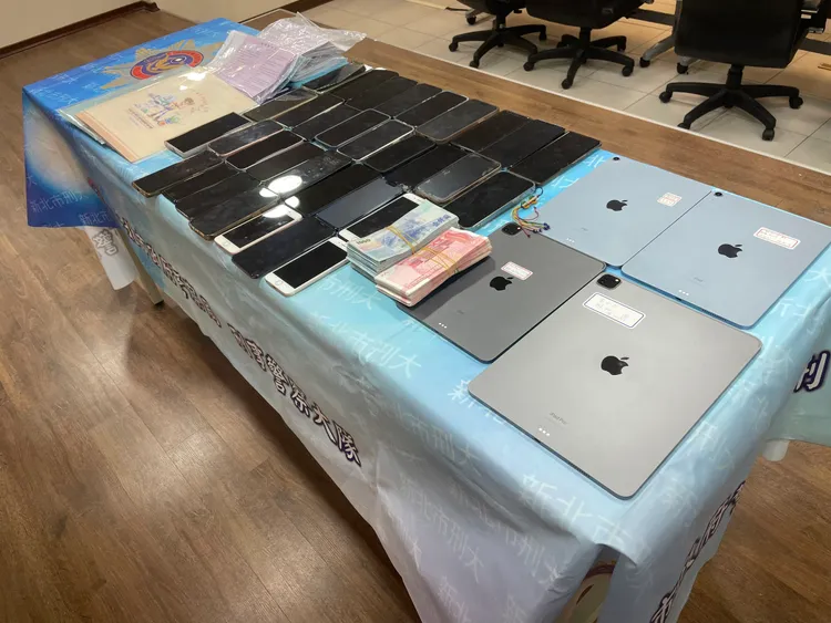 專案小組查獲證物。警方提供