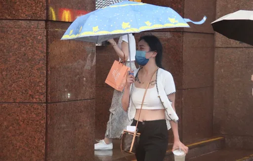 雷雨帶即將殺到「台南至屏東」 留意瞬間大雨、強陣風