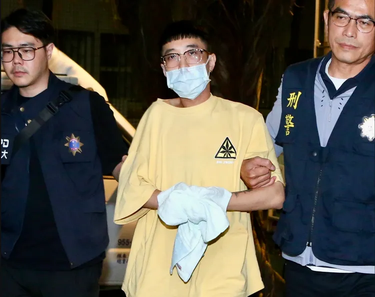 孫安佐經紀人朱翊銘涉嫌毆打警察，結果不服逮捕後又聲請提審、被帶往北院。陳建岐攝