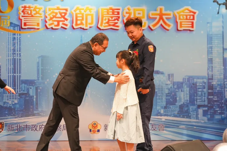 新北市刑大偵七隊小隊長陳冠州榮獲全國暨新北市模範警察。警方提供