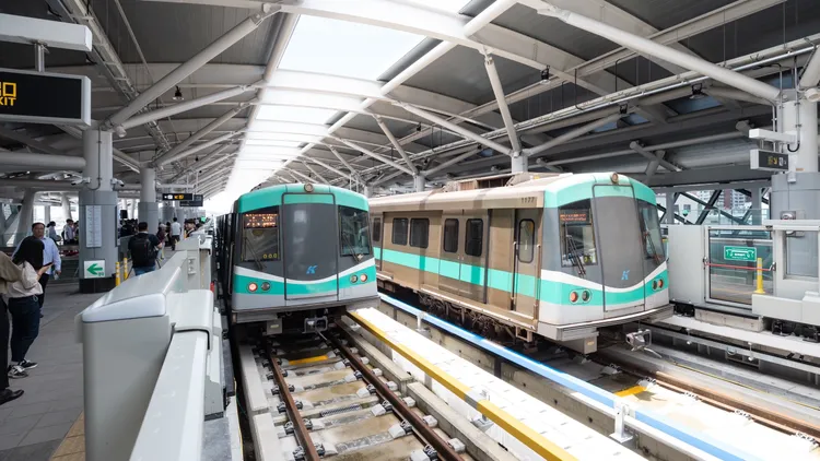 高雄捷運RK1岡山車站試營運啟航。圖取自總統府flickr