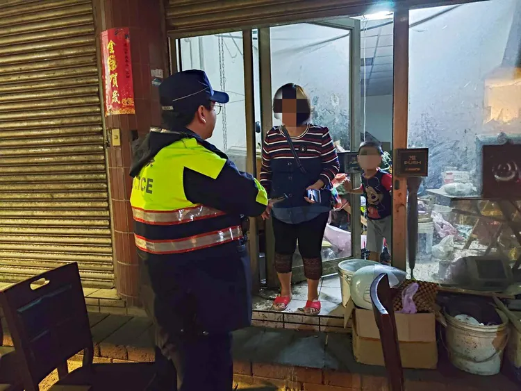 警方順利協助男童找到外婆。大園警分局提供