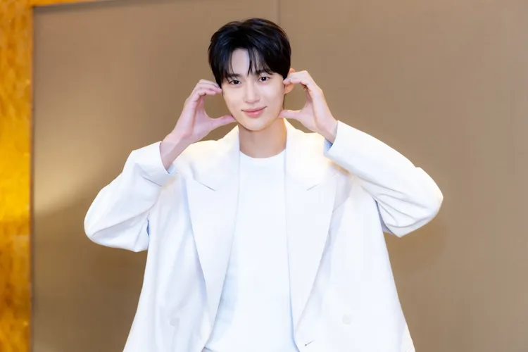 邊佑錫有看過《想見你》，稱讚許光漢的演技。藝凱娛樂提供