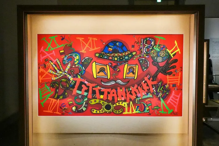 會場展出香取慎吾在2017年為Tank腕錶100周年創作的畫作。翻攝TOKYO HEADLINE WEB
