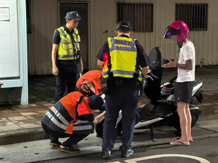 汐止警配合基隆監理站人員。警方提供