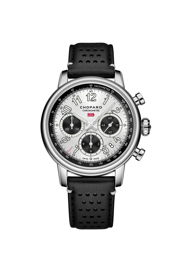蕭邦Mille Miglia Classic Chronograph腕錶，40.5mm，Lucent Stell精鋼錶殼，銀色電鍍處理La Gara錶盤，黑色小牛皮錶帶，自動上鏈計時機芯，動力儲存54小時，防水深度50米。品牌提供