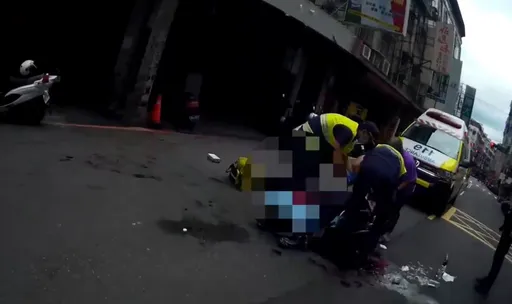 新北白衣男遇刺臥血泊 凶嫌落網!疑因不滿他欠債還囂張嗆聲