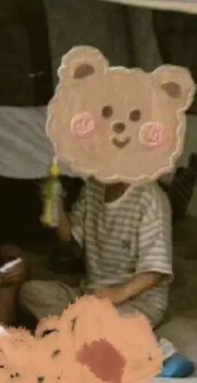 兒子想想乖乖待在營帳內。翻攝圈內妹妹微博