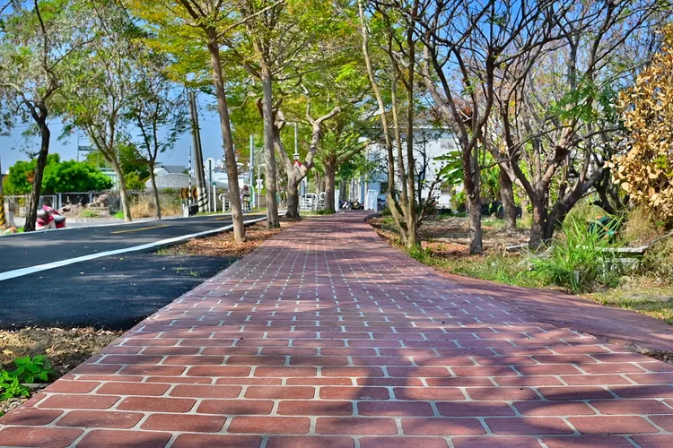 潭雅神綠園道。市府提供