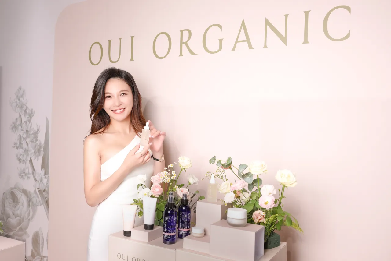 定居倫敦的艾莉絲為自創品牌唯有機8周年活動返台。品牌提供