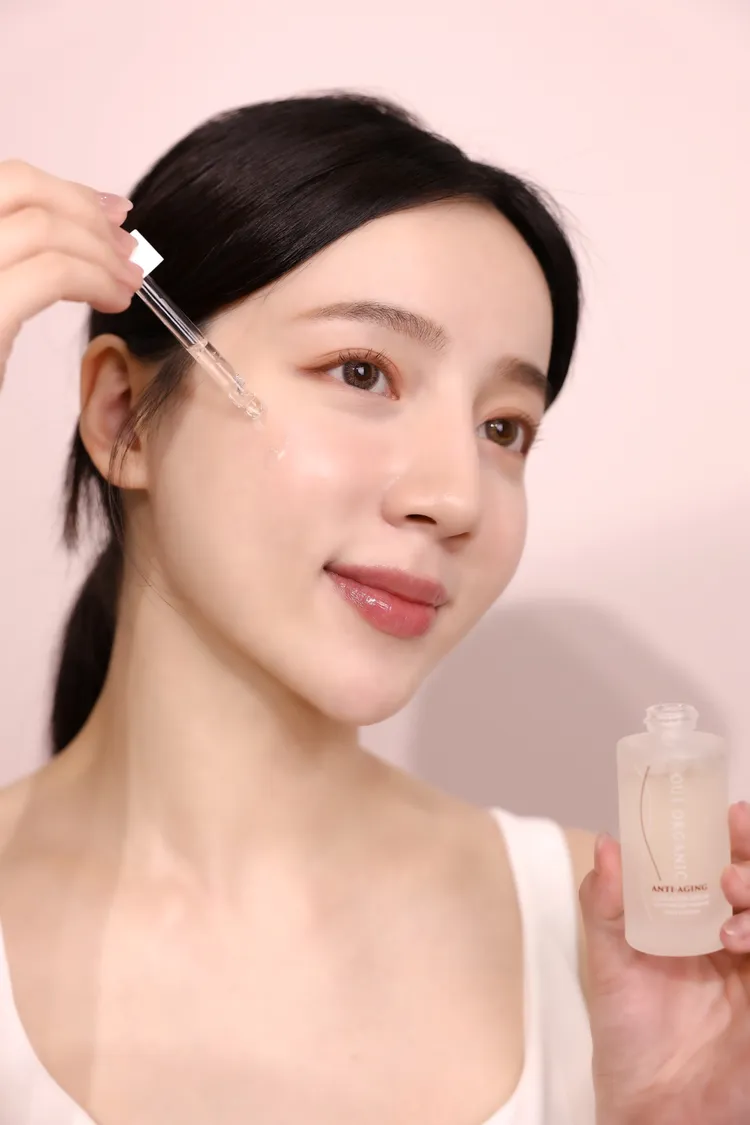 唯有機法國絲絨玫瑰時光活膚精華，1970元。品牌提供