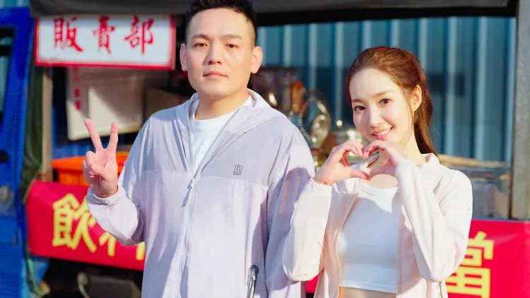 女神朴敏英首度與玖壹壹團長春風同框