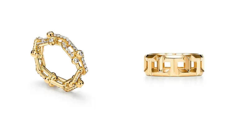 Tiffany HardWear鍊結設計18K金鋪鑲鑽戒指（左圖）44萬7000元、T True 寬版18K金戒指（右圖）10萬9000元。品牌提供
