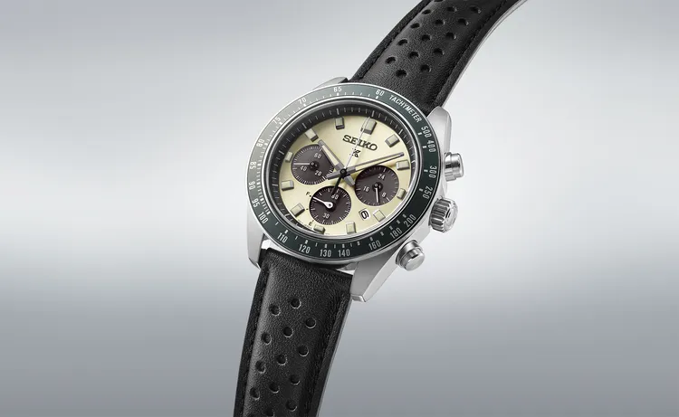 SSC943P1以綠色錶圈搭配米黑熊貓面盤，並於精光堂鐘錶獨家首賣。品牌提供
