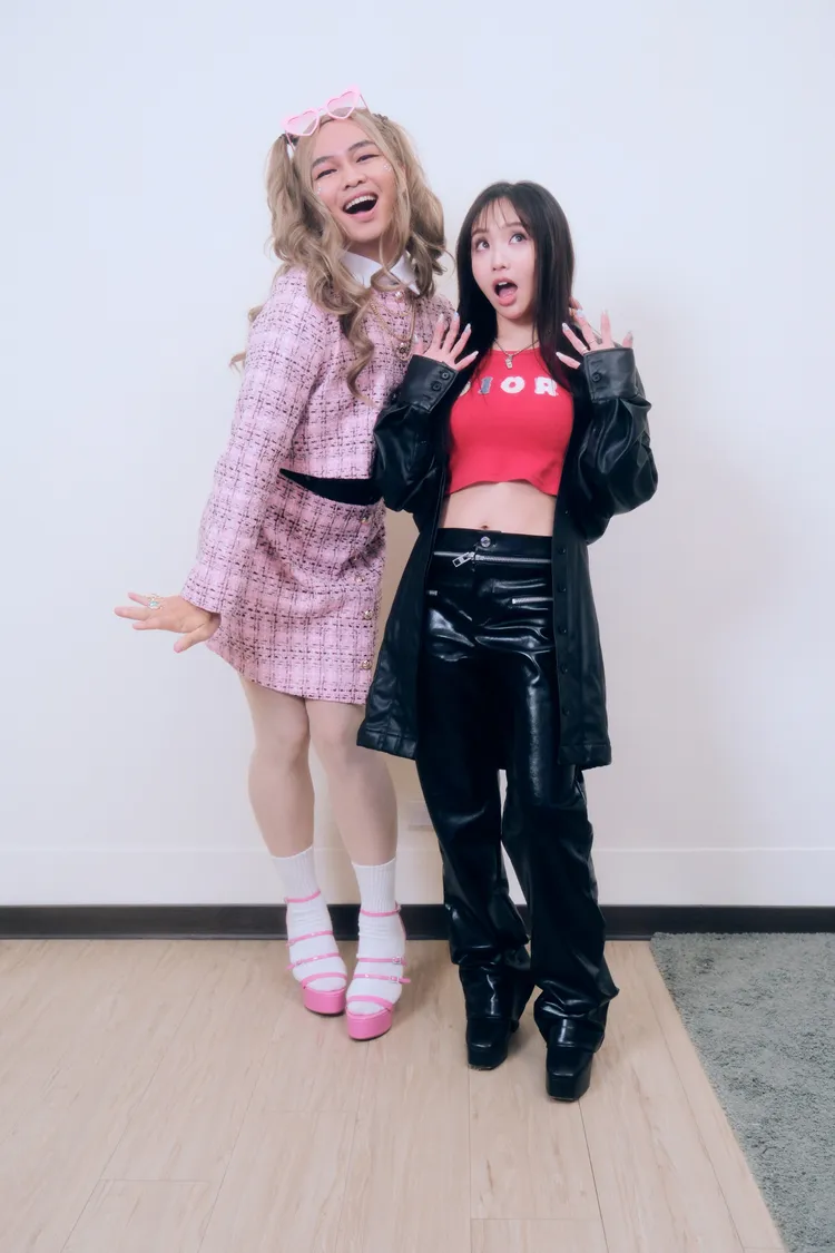 陳芳語與「那那大師」開心互動。小鋼砲娛樂提供
