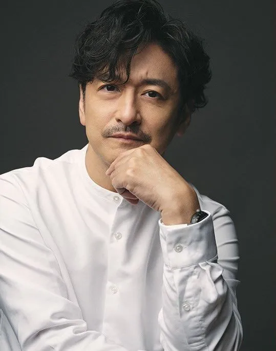 石丸幹二加入演出《女王偵訊室THE FINAL》。翻攝kintori_tvasahi X