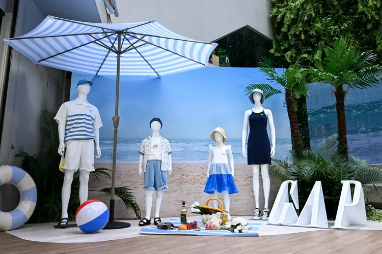 「復古休閒Modern Preppy」以夏日海灘作為主題。品牌提供