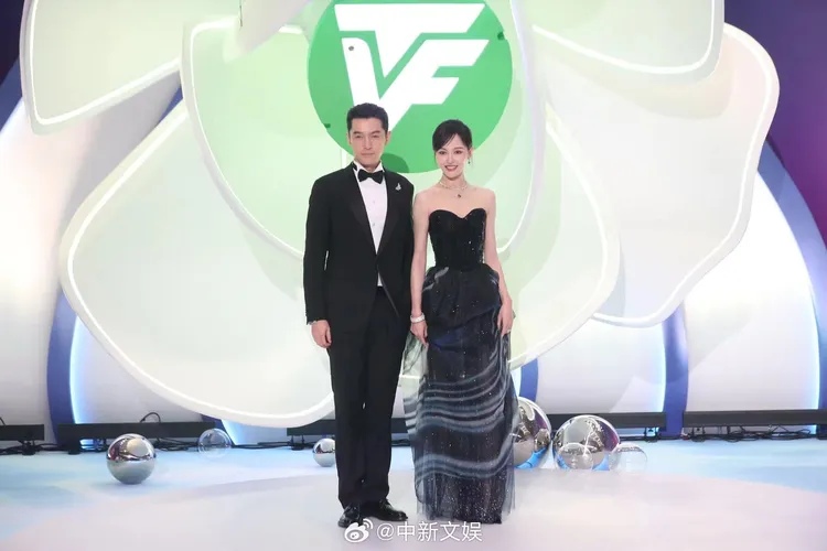 胡歌及唐嫣是影帝影后大熱門。翻攝中新文娛微博