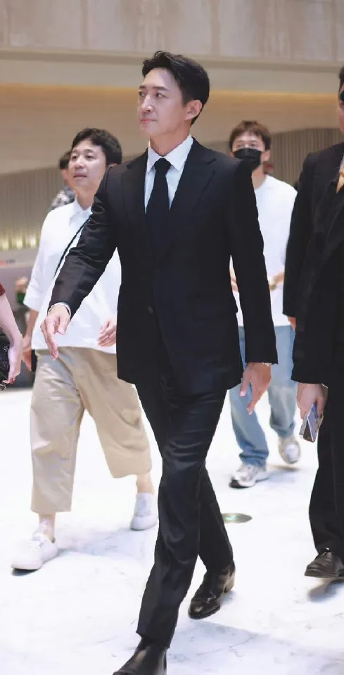 王陽不畏爭議出席。翻攝七百里加急遞煎餅微博