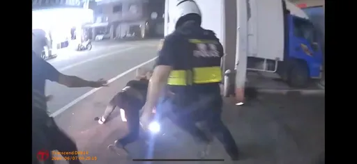 彰化毒蟲違規停車！遭警盤查突落跑　3秒狼狽仆街遭逮