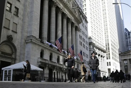 美股陷盤整 3大指數小紅作收