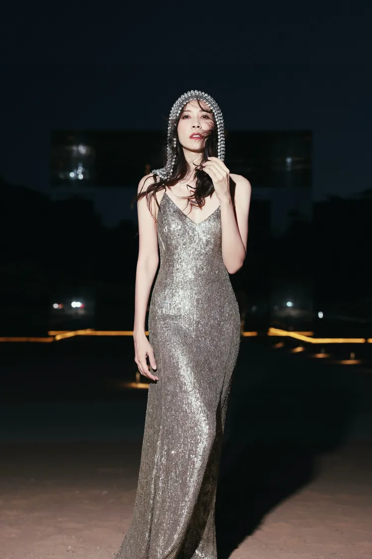 莫文蔚洩火辣身材。地球娛樂提供