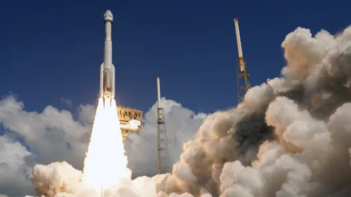 無比壯麗!波音星際飛機佛州成功升空 首次載人上太空寫里程碑