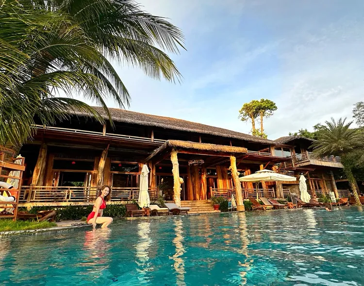 賴薇如分享一系列美照。翻攝賴薇如臉書