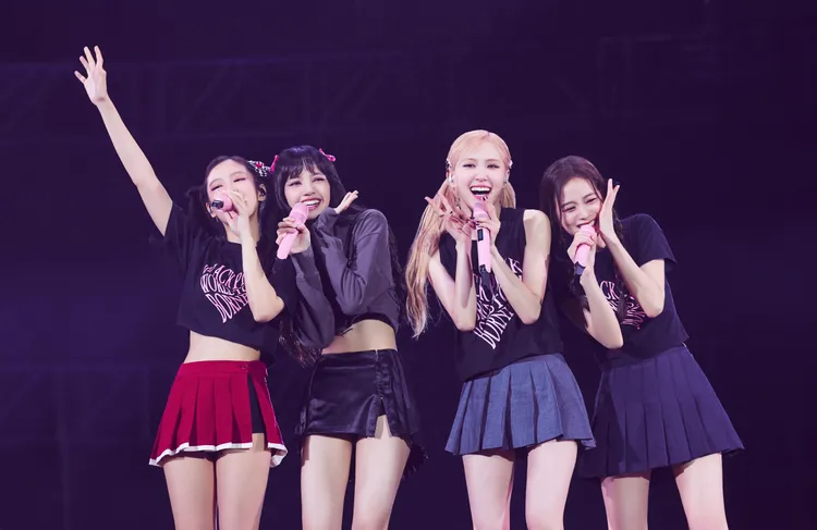 BLACKPINK的Jennie（左起）、Lisa、Jisoo（右）分別成立公司打理個人合約，只剩Rosé還沒塵埃落定。YG娛樂提供