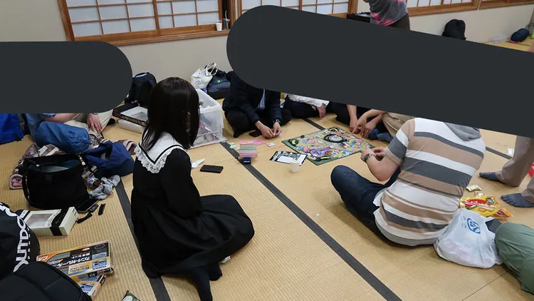 @bire1eys過去參加社團聚會時的情況。翻攝自@bire1eys X