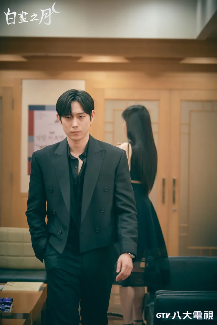 金永大劇中飾演大明星，自認當不了K-POP偶像。八大電視提供