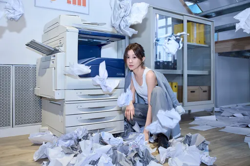 史上動作最慢的歌手竟然是她 曝「亂七八糟」心理狀態