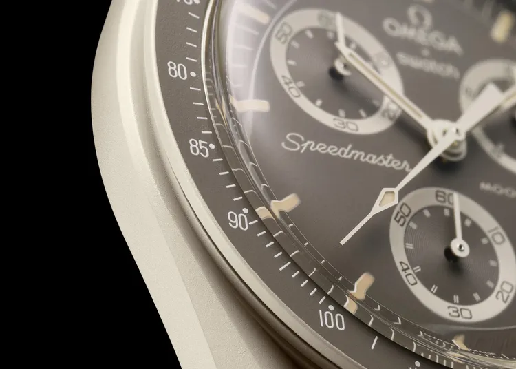 沙漠主題的MISSION ON EARTH DESERT外觀以米灰色、沙色呈現。品牌提供