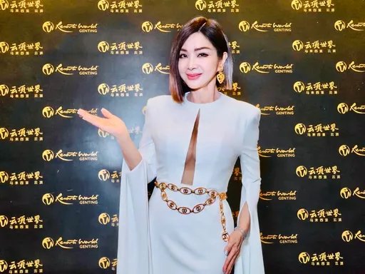 陳美鳳唱完才敢大啖榴槤 飛星國展開巨蟹生日之旅