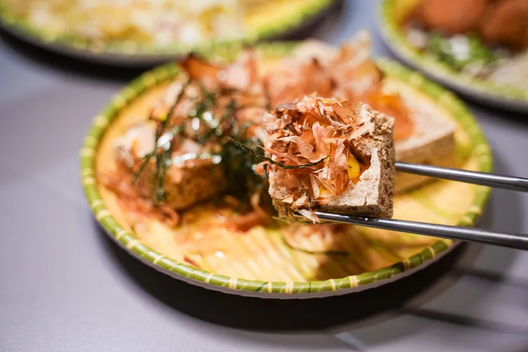 隱藏版限量供應的「刀光金沙」臭豆腐（130元）。田欣雲攝