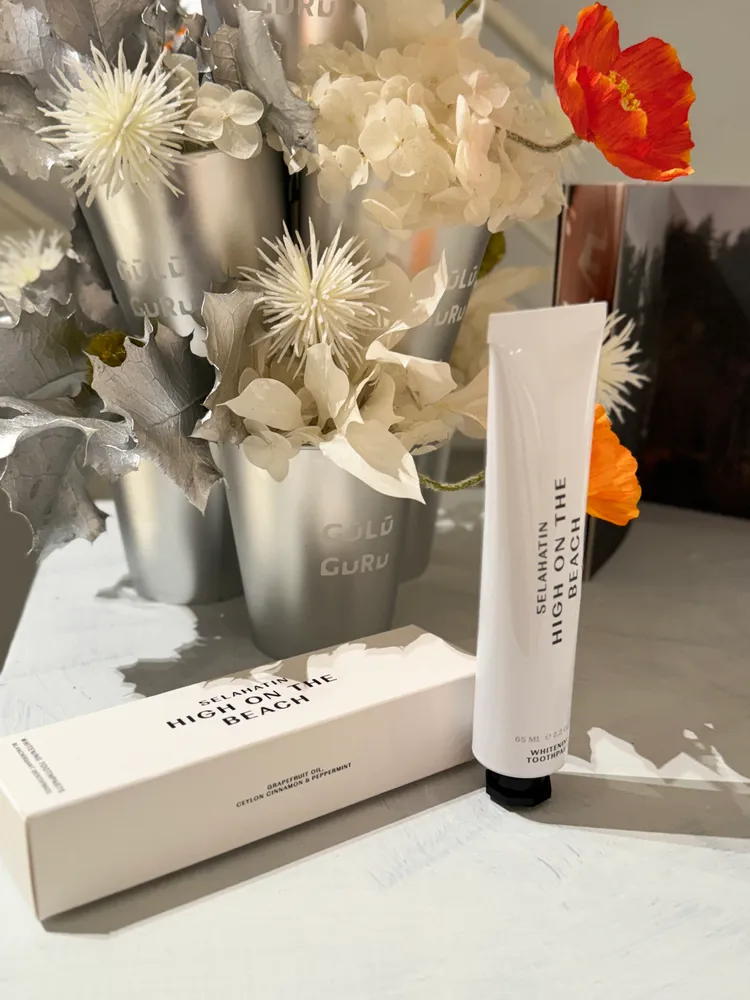 SELAHATIN牙膏包裝也相當有質感。張家玲攝