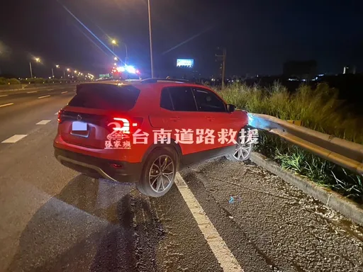 職棒球星酒駕自撞!樂天桃猿邱丹國道自撞護欄 警方移送偵辦
