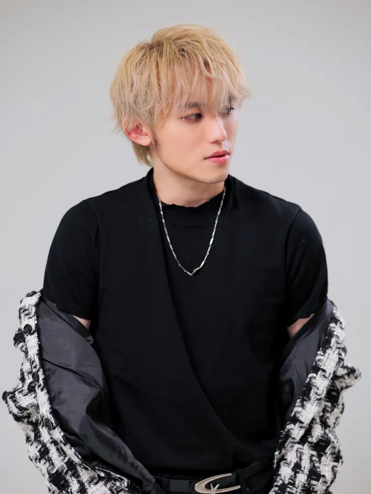 蔡宜軒曾獲全國街舞比賽冠軍，現在更是TBC舞蹈教室的簽約老師。無限志娛樂提供