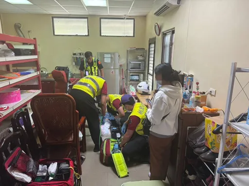 桃園8旬婦吃東西噎到喘不過氣 大園警及時CPR攜手消防救回一命