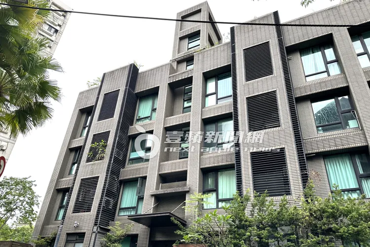 日籍藝人田中千繪旅居台灣，和范逸臣在東湖築愛巢。特勤中心攝