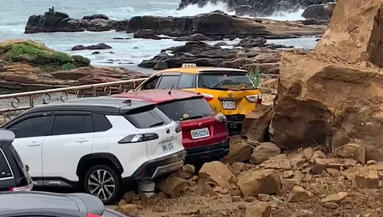 計程車司機驚險生還。記者葉先鵬攝